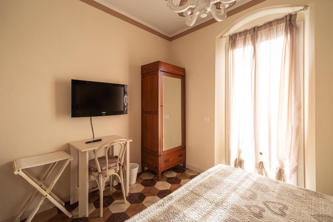 Bed and Breakfast La Corte Dei Tre Торре-дель-Лаго-Пуччини Экстерьер фото